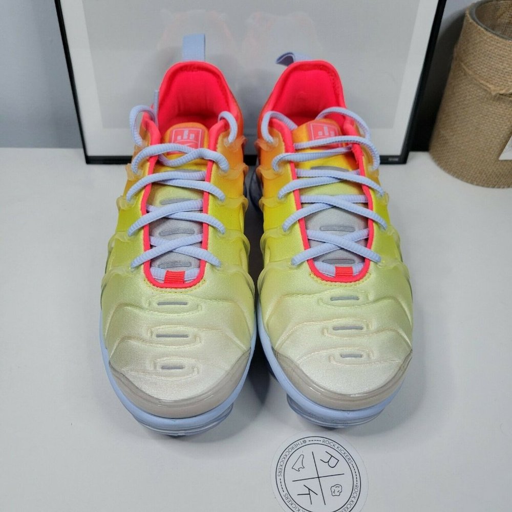 Nike Air VaporMax Plus Sunrise - Picture 4 of 4